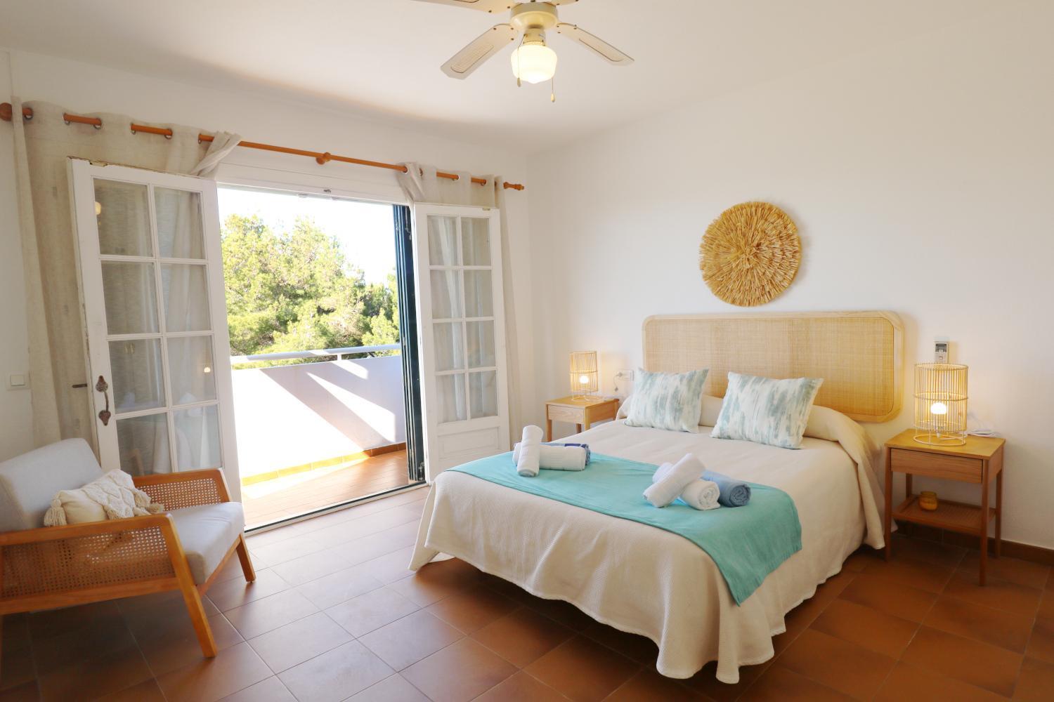 Villa Las Marinas - 4, Con Piscina Privada Y A 5 Minutos De La Playa Arenal d'en Castell Ngoại thất bức ảnh